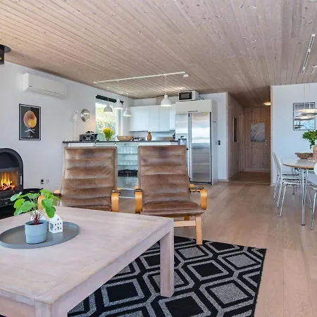 Holiday home Luxury Retreat In Hejlsminde - By Traum